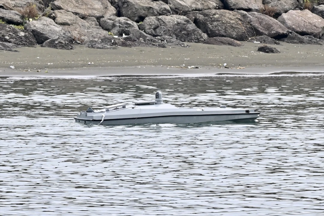 Karadeniz'de Balıkçıların Büyük Buluşu: Gizemli Araç Patlatıldı