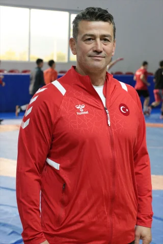 Bolu'da Genç Güreşçilerin Balkan Şampiyonası Hedefi: Madalyalar ve Daha Fazlası