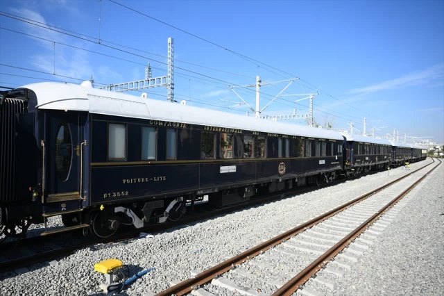 Orient Express Rüyası Yeniden Başlıyor: İstanbul'a Tarihi Yolculuk