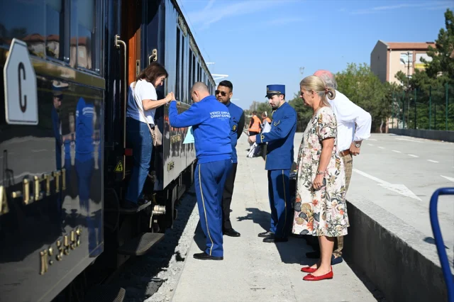 Orient Express Rüyası Yeniden Başlıyor: İstanbul'a Tarihi Yolculuk