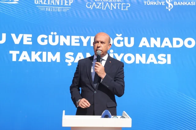 Gaziantep'te Raket Sesleri Yükseliyor: Tenis Turnuvası Başladı