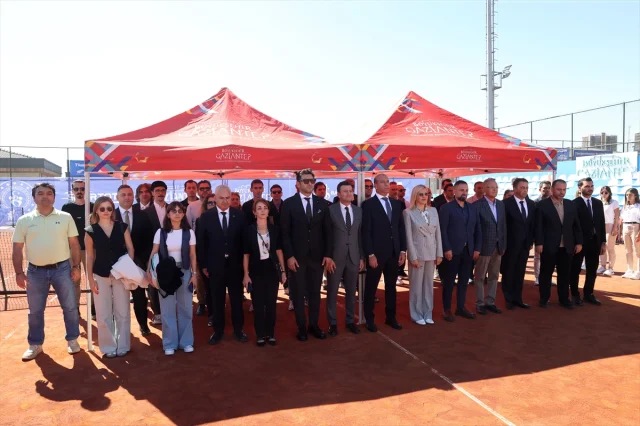 Gaziantep'te Raket Sesleri Yükseliyor: Tenis Turnuvası Başladı