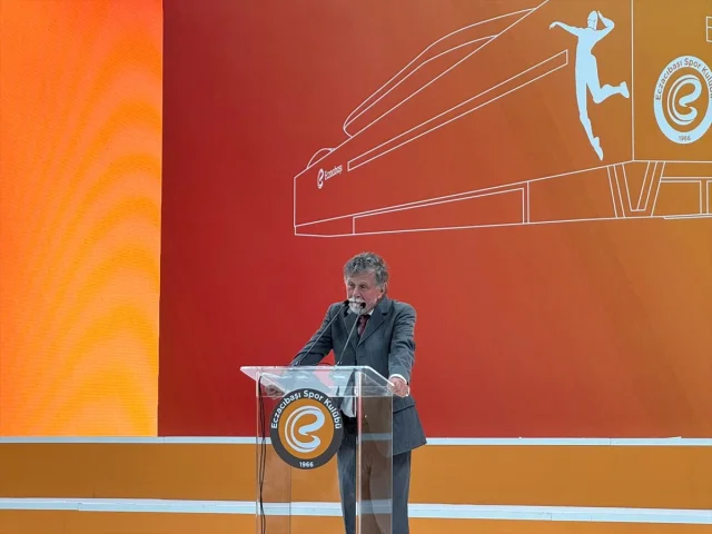 Eczacıbaşı Spor Kulübü Yeni Salonuyla Göz Kamaştırıyor