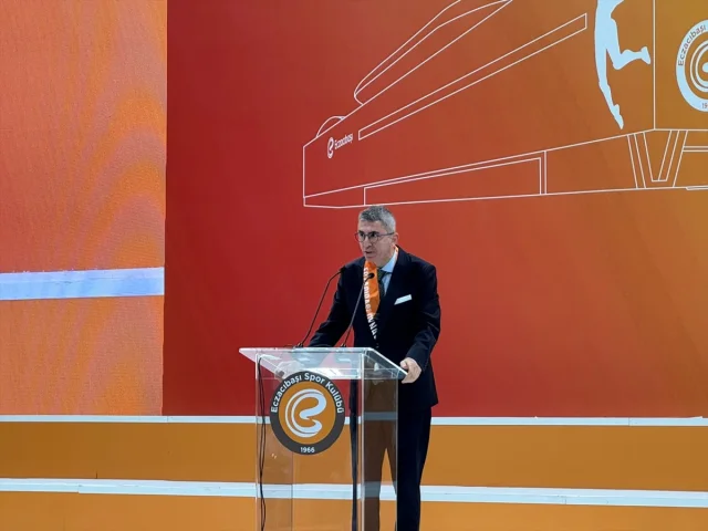 Eczacıbaşı Spor Kulübü Yeni Salonuyla Göz Kamaştırıyor