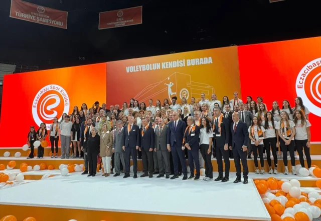 Eczacıbaşı Spor Kulübü Yeni Salonuyla Göz Kamaştırıyor
