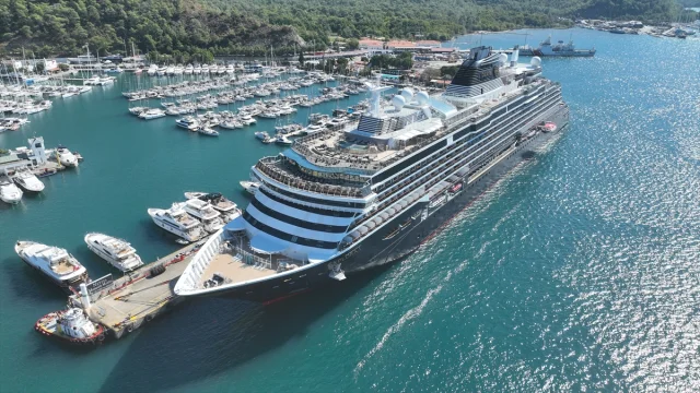 Explora I Kruvaziyeri Marmaris'e Turist Akını