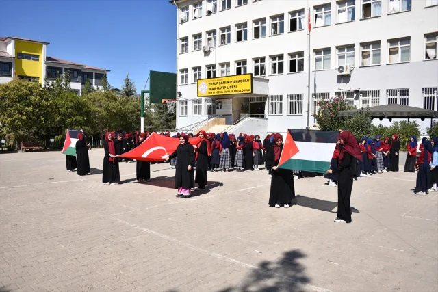 Şanlıurfa'da Öğrencilerden Gazze İçin Görkemli Destek