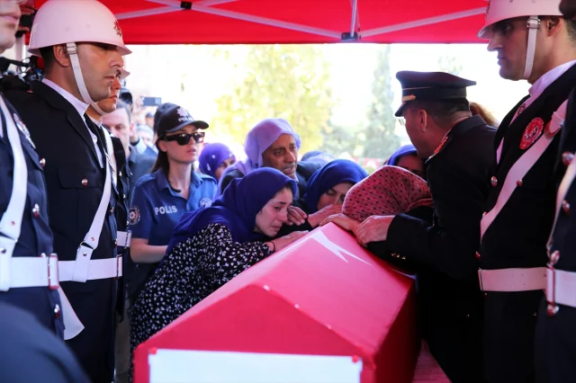 Şehit Polis Ömer Amilağ'ın Son Yolculuğu: Tüm Şanlıurfa Yası Tutuyor