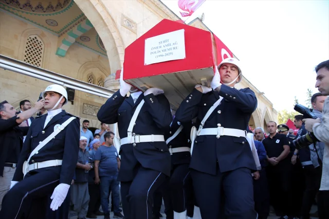 Şehit Polis Ömer Amilağ'ın Son Yolculuğu: Tüm Şanlıurfa Yası Tutuyor