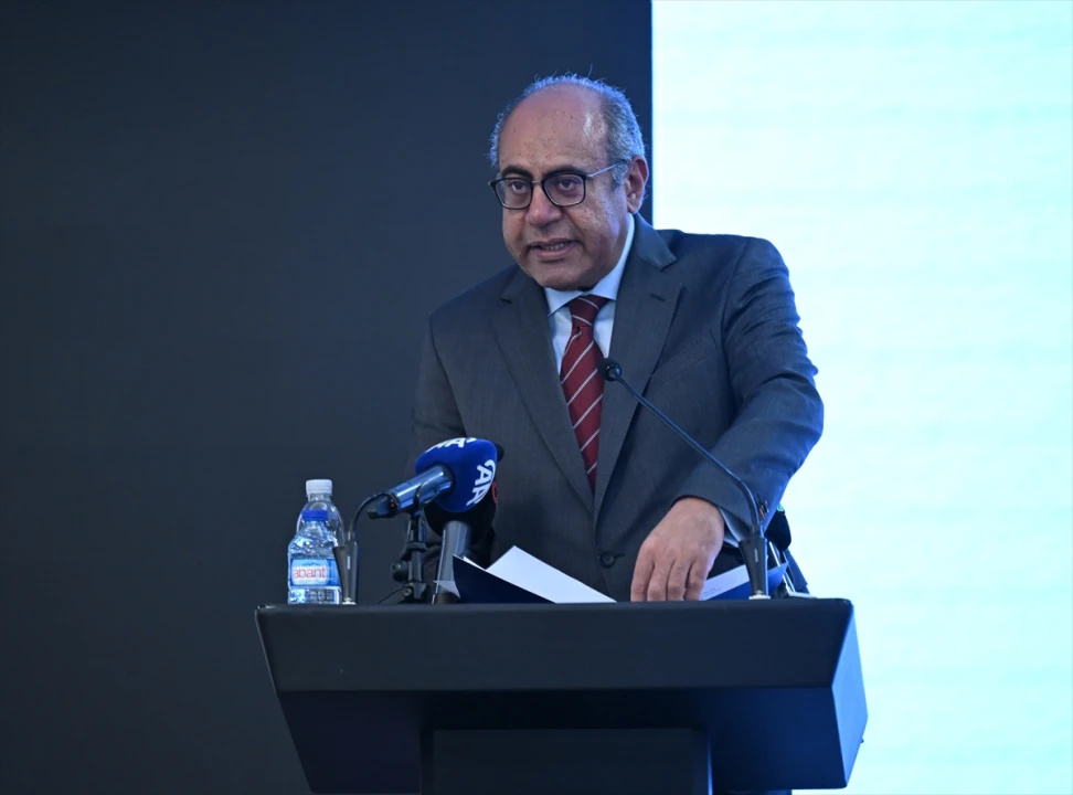 Emeklilerin Hakları Tartışılıyor, Türkiye Bu Alanda Ne Yapmalı?