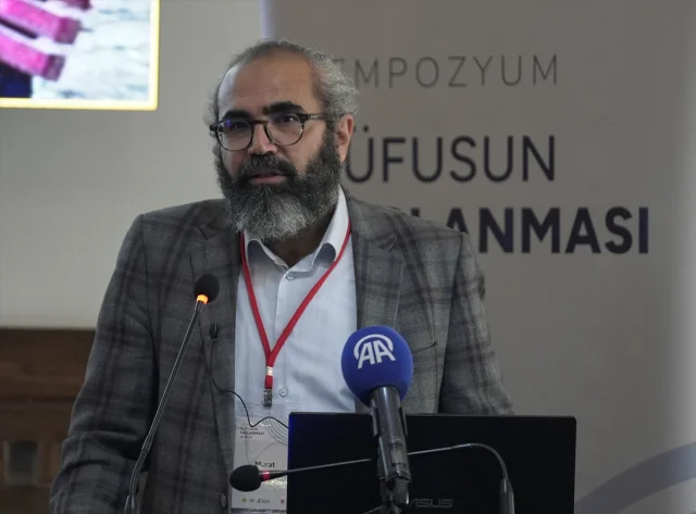 Uzun Yaşamın Getirdiği Sosyal Dönüşümler İstanbul'da Masaya Yatırıldı