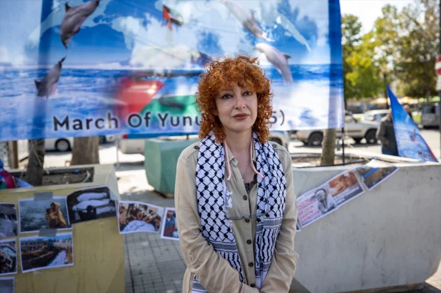 İranlı Aktivistin Destek Yürüyüşü: Kudüs'e Uzanan Yolculuk