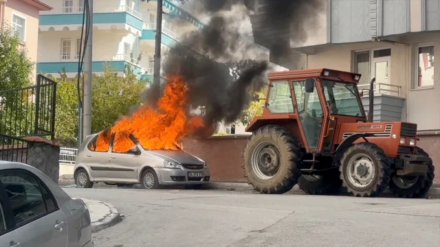 Çorum'da Gerilim Dolu Dakikalar: Otomobil Kundaklama Olayı