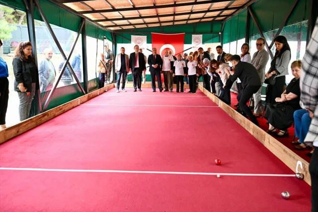 İstanbul'da Unutulmaz Dünya Yaşlılar Günü Etkinliği: Sürpriz...