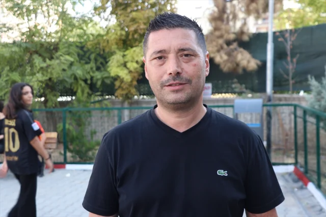 Siirt'te Binlerce Öğrenci Spor Etkinliğinde Buluştu