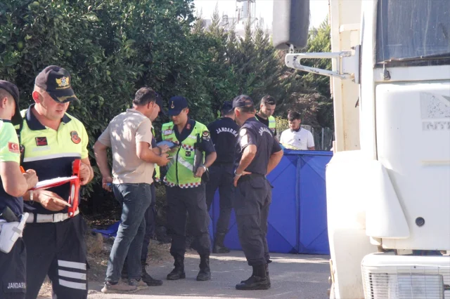 Antalya'da Felaket: Kamyon ve Motosiklet Çarpışması Can Aldı