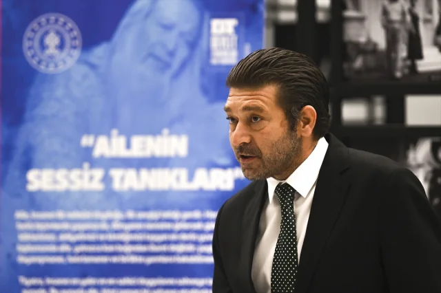 Ankara'da Etkileyici Fotoğraf Sergisi: 'Ailenin Sessiz Tanıkları'na Yoğun İlgi