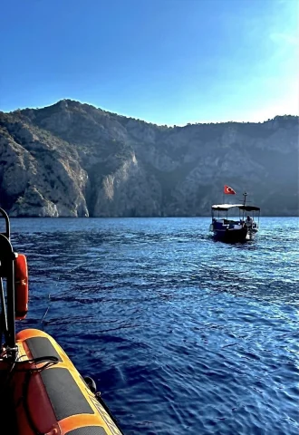 Fethiye Açıklarında Heyecanlı Kurtarma Operasyonu: Tekne ve...