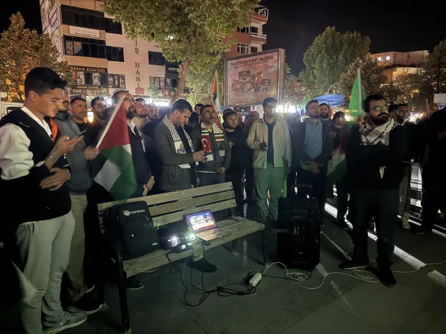 Nevşehir ve Niğde Halkı İsrail'in Filoya Saldırısını Protesto Etti