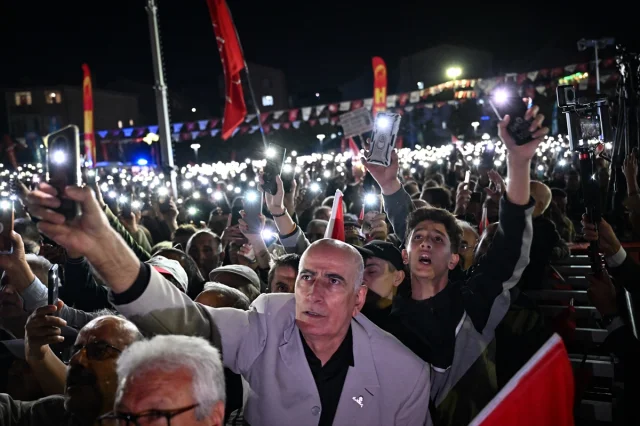 Küçükçekmece'de Özgür Özel'den Çarpıcı Açıklamalar