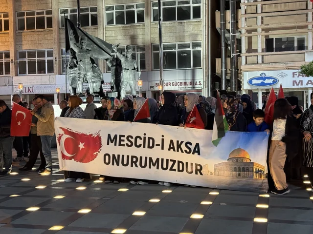 Antalya ve Burdur'da İsrail'e Karşı Birlik Çağrısı