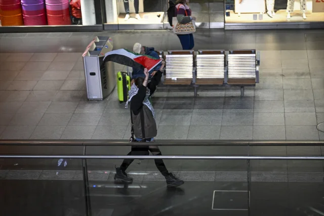 Berlin'de Sumud Filosu İçin Büyük Dayanışma Gösterisi