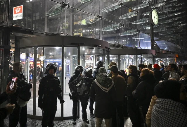 Berlin'de Sumud Filosu İçin Büyük Dayanışma Gösterisi