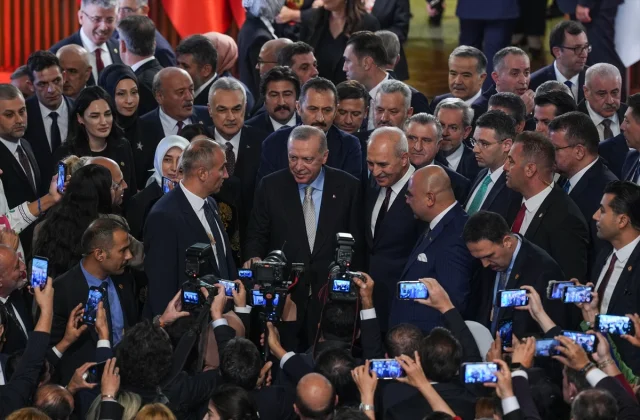 TBMM'de Resepsiyon Gecesine Sürpriz Performans Damga Vurdu