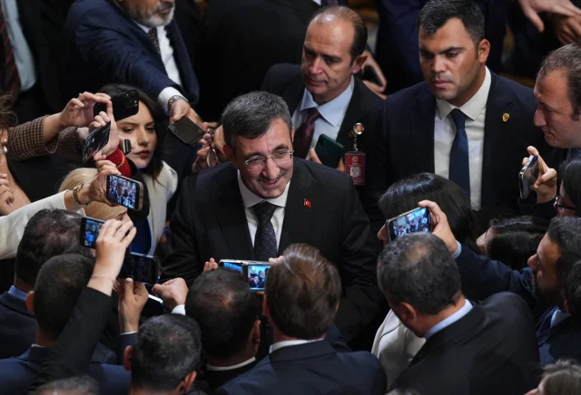 TBMM'de Resepsiyon Gecesine Sürpriz Performans Damga Vurdu