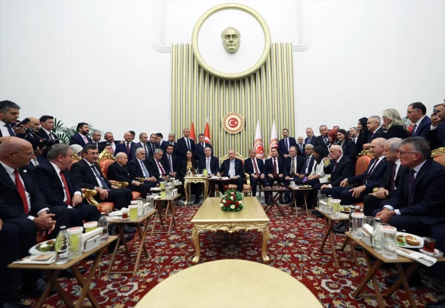 TBMM'de Resepsiyon Gecesine Sürpriz Performans Damga Vurdu
