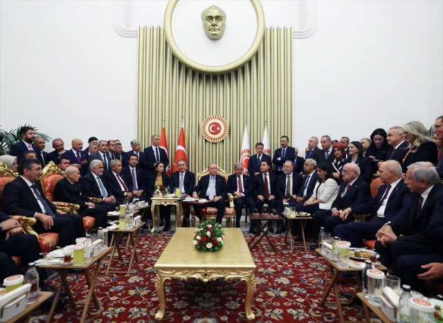 TBMM'de Resepsiyon Gecesine Sürpriz Performans Damga Vurdu