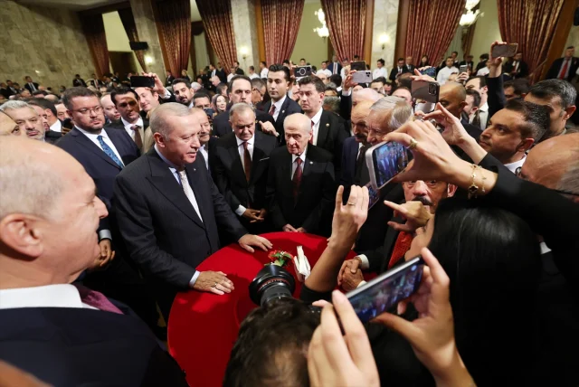 TBMM'de Resepsiyon Gecesine Sürpriz Performans Damga Vurdu