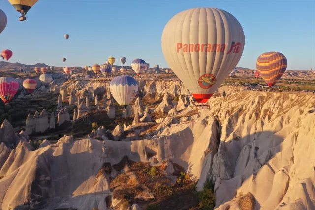 Kapadokya Semalarında Unutulmaz Balon Manzarası