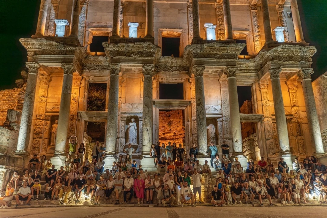 Tarihi Mekanlarda Gece Turizmi Uzatıldı: Turistlere Gecenin Gizemi Devam Ediyor