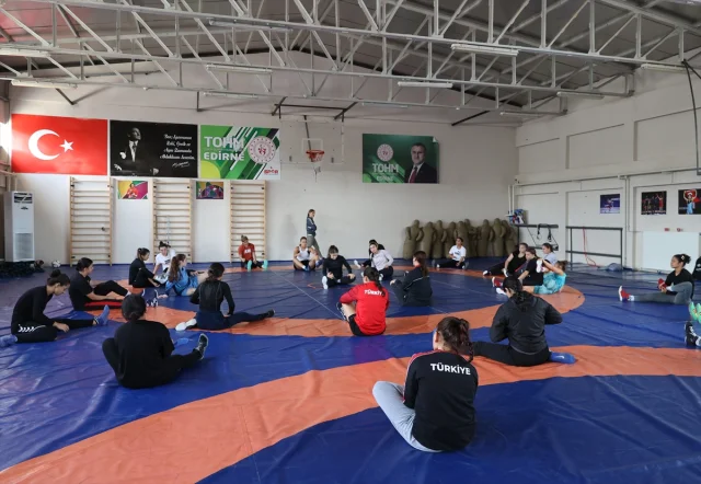 Milli Güreşçiler Balkan Şampiyonası İçin Geri Sayımda
