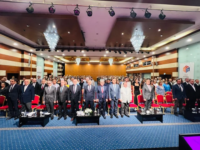 Antalya'da Turizmin Geleceği Şekilleniyor: Eğitim ve Sektör Zirvesi