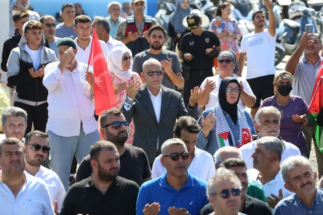 Hatay'da İsrail'e Protesto: Gazze'ye Destek Teknelerden Yansıdı