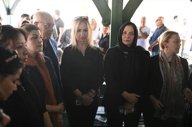 MHP'li Ayşe Sibel Ersoy'un Acı Günü: Annesi Toprağa Verildi