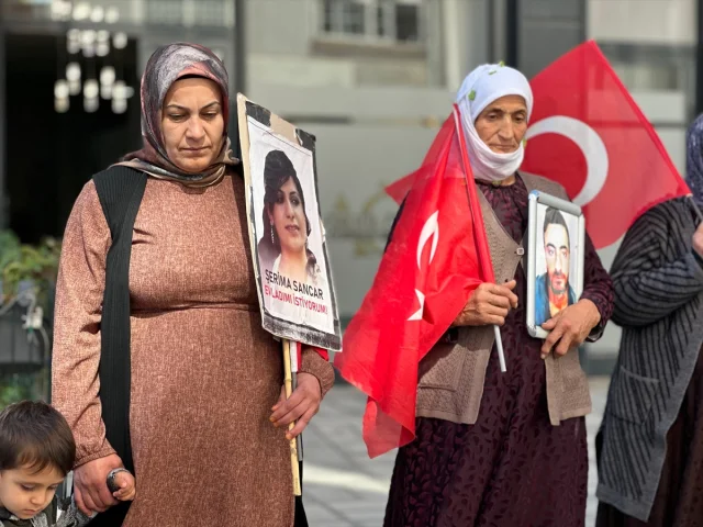 Van’da Anne ve Babaların Sessiz Çığlığı: Çocuklarımızı Geri Verin