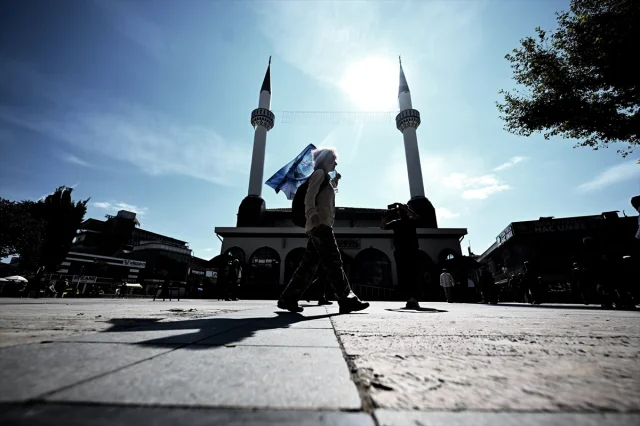 İranlı Aktivist Somayeh Moghadam'ın Kudüs Yürüyüşü Türkiye'yi Sallıyor