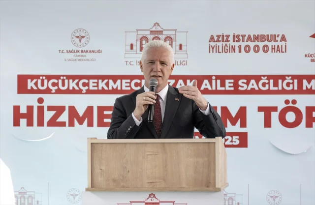 İstanbul'un Sağlık Hizmetleri Genişliyor: Yeni Merkez Törenl...