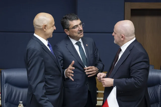 TBMM ve Polonya Arasında Kritik Görüşme