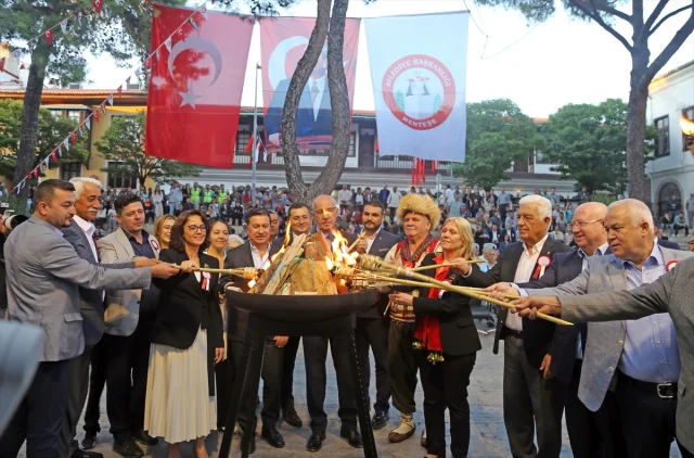 Muğla'da Kültürle Dolu Bir Başlangıç Kortej Yürüyüşü Coşturdu