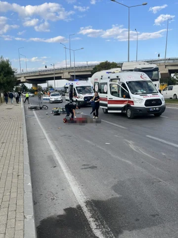 Afyonkarahisar'da Feci Kaza: Tırın Çarptığı Motosiklet Sürüc...