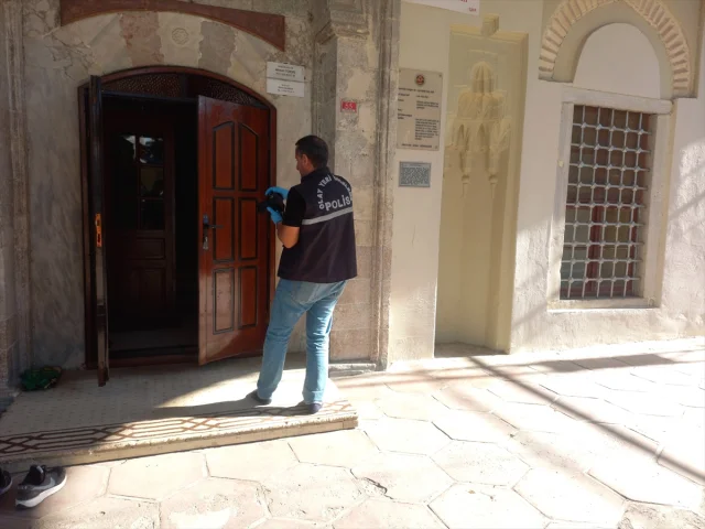 Manisa'da Camiye Yönelik Şok İddia: İki Kişi Tutuklandı