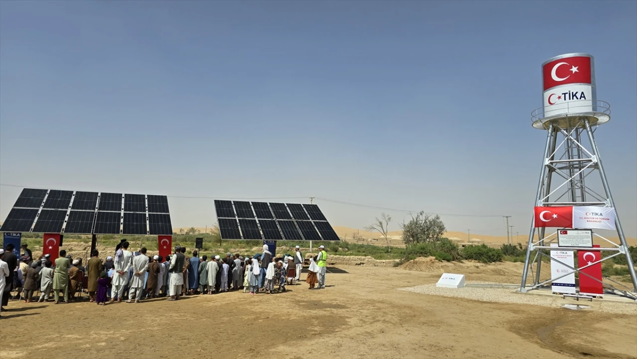 TİKA'nın Afganistan'a Destekleri Devam Ediyor: Faryab'da Güneş Enerjili Su Kuyusu
