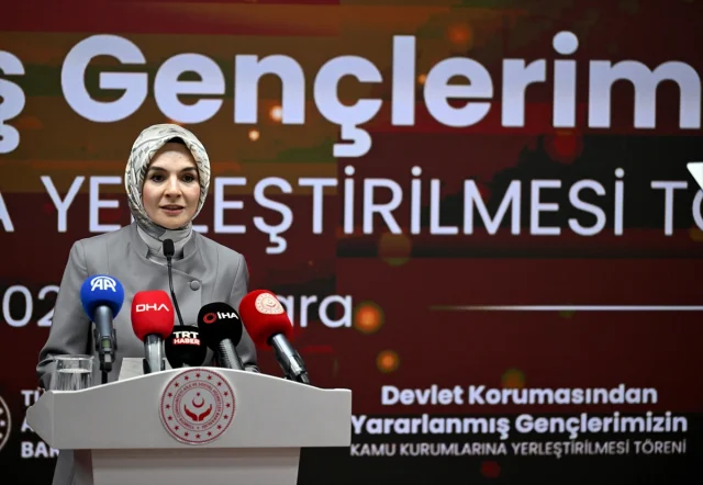 Bakan Göktaş ile Yeni Bir Başlangıç: 742 Gencin Kamuya Yerleştirilmesi