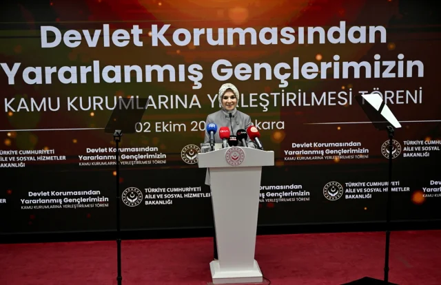 Bakan Göktaş ile Yeni Bir Başlangıç: 742 Gencin Kamuya Yerleştirilmesi