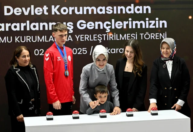 Bakan Göktaş ile Yeni Bir Başlangıç: 742 Gencin Kamuya Yerleştirilmesi