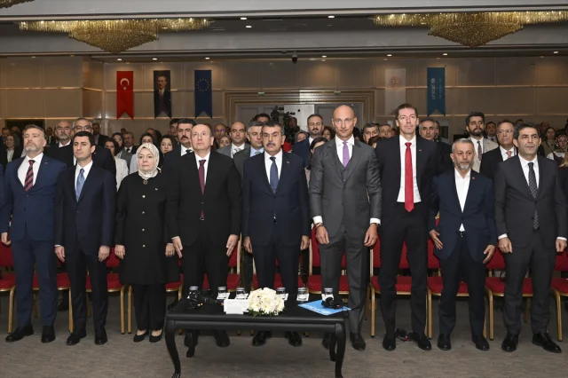 Bakan Tekin'den Kritik Açıklamalar: Türkiye’de Eğitimde Dijital Dönüşüm ve İnsan Hakları Vurgusu